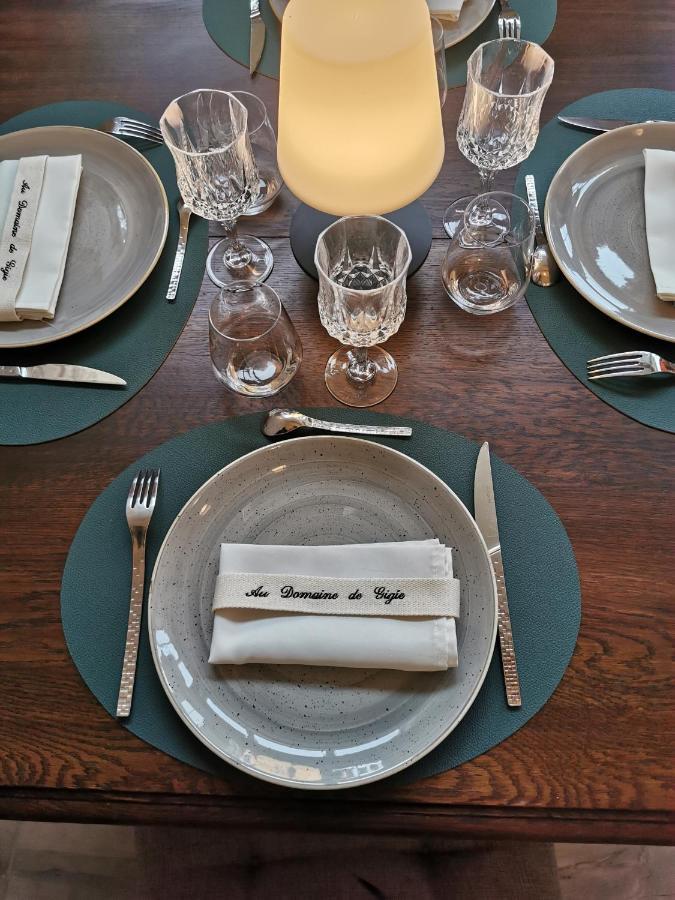 Au Domaine De Gigie Bed and Breakfast Chervettes Buitenkant foto